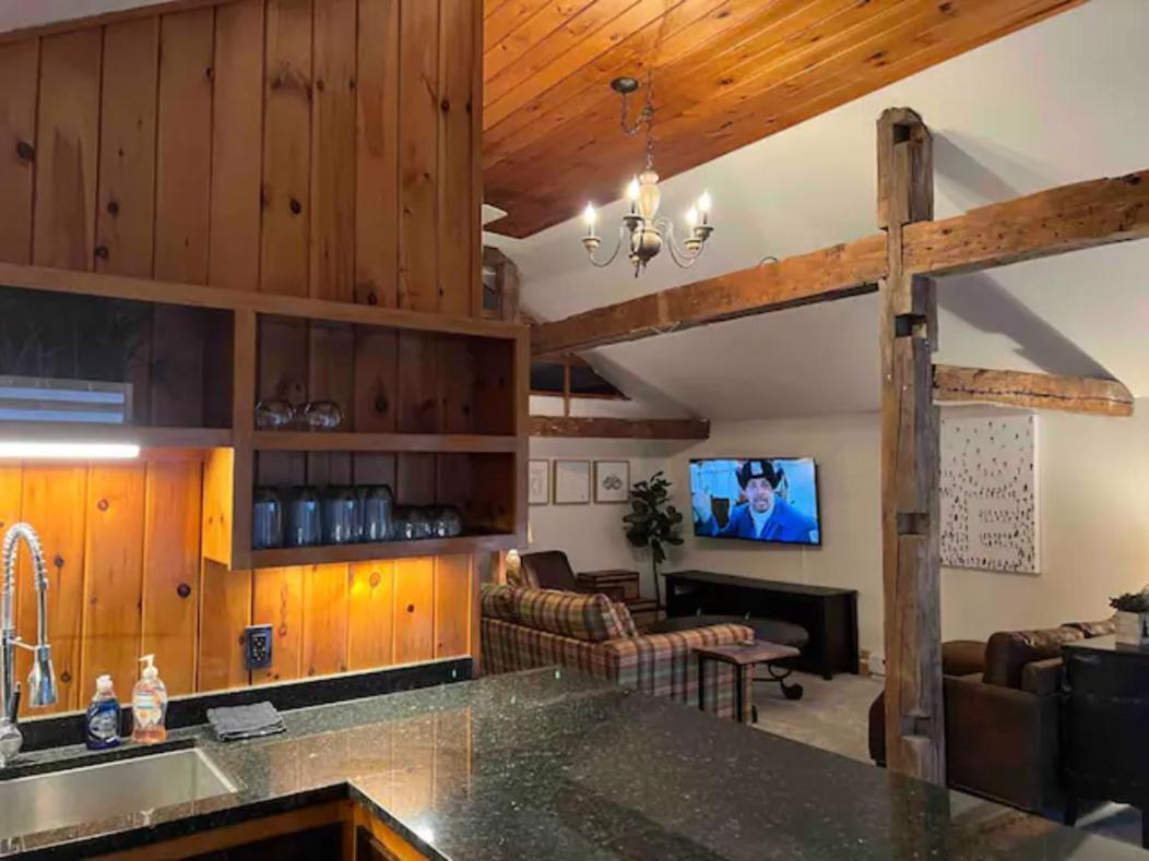 Apartamento Froggy Goggle Barn Marathon Exterior foto