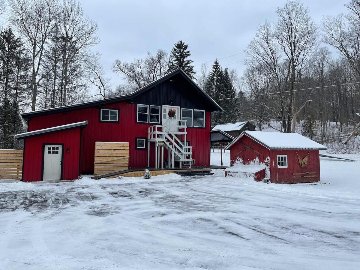 Apartamento Froggy Goggle Barn Marathon Exterior foto